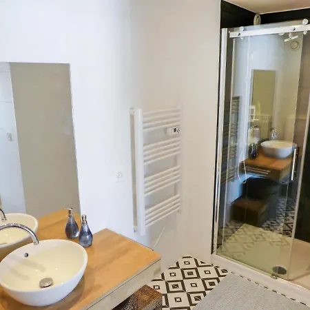 Apartment Emeraude-5 *