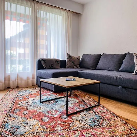 Emeraude-5 Apartment