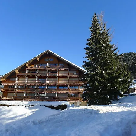 Appartement Emeraude-5 *